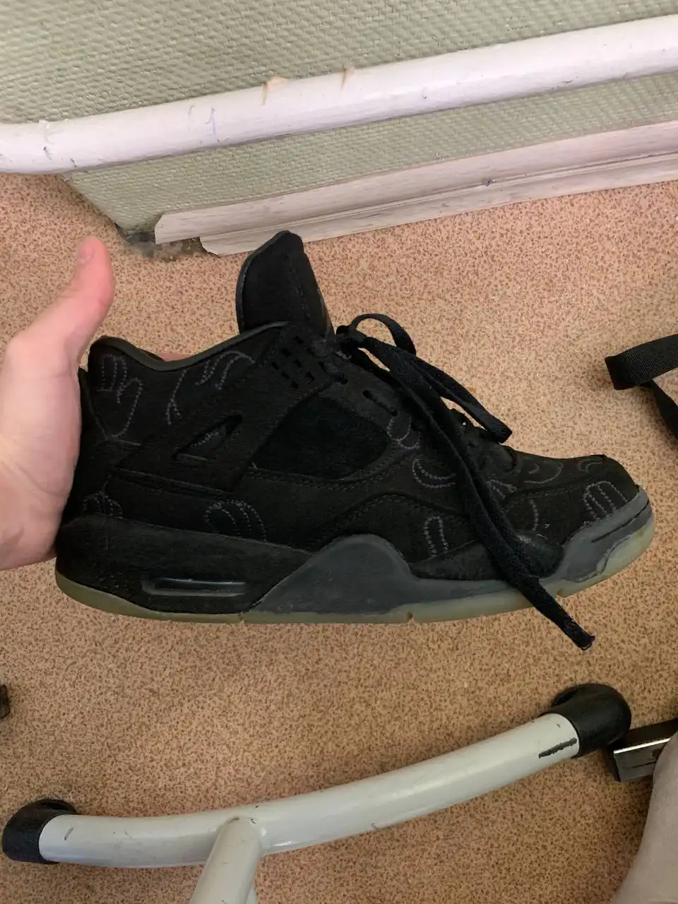 Продам кроссовки Nike Air Jordan 4 Black Cat - Обувь (Одежда) в Тюмень