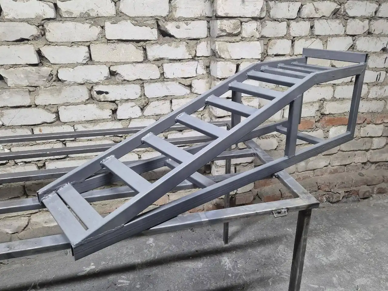 Мини эстакада для автомобиля - Запчасти (Авто) в Тюмень