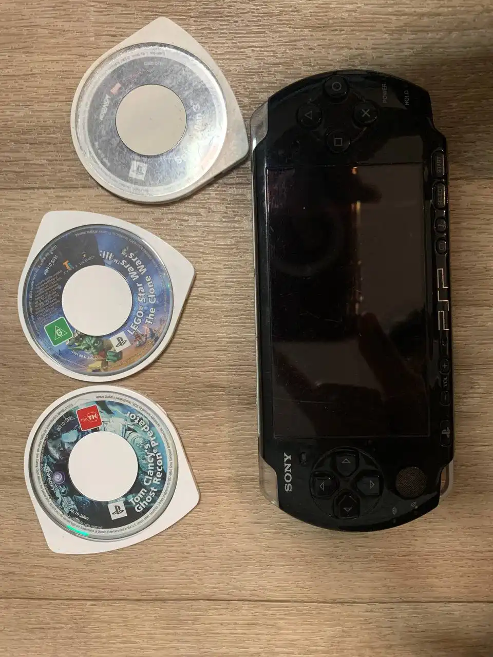 Продам приставку PSP без карты памяти - Игровые приставки (Электроника) в Тюмень