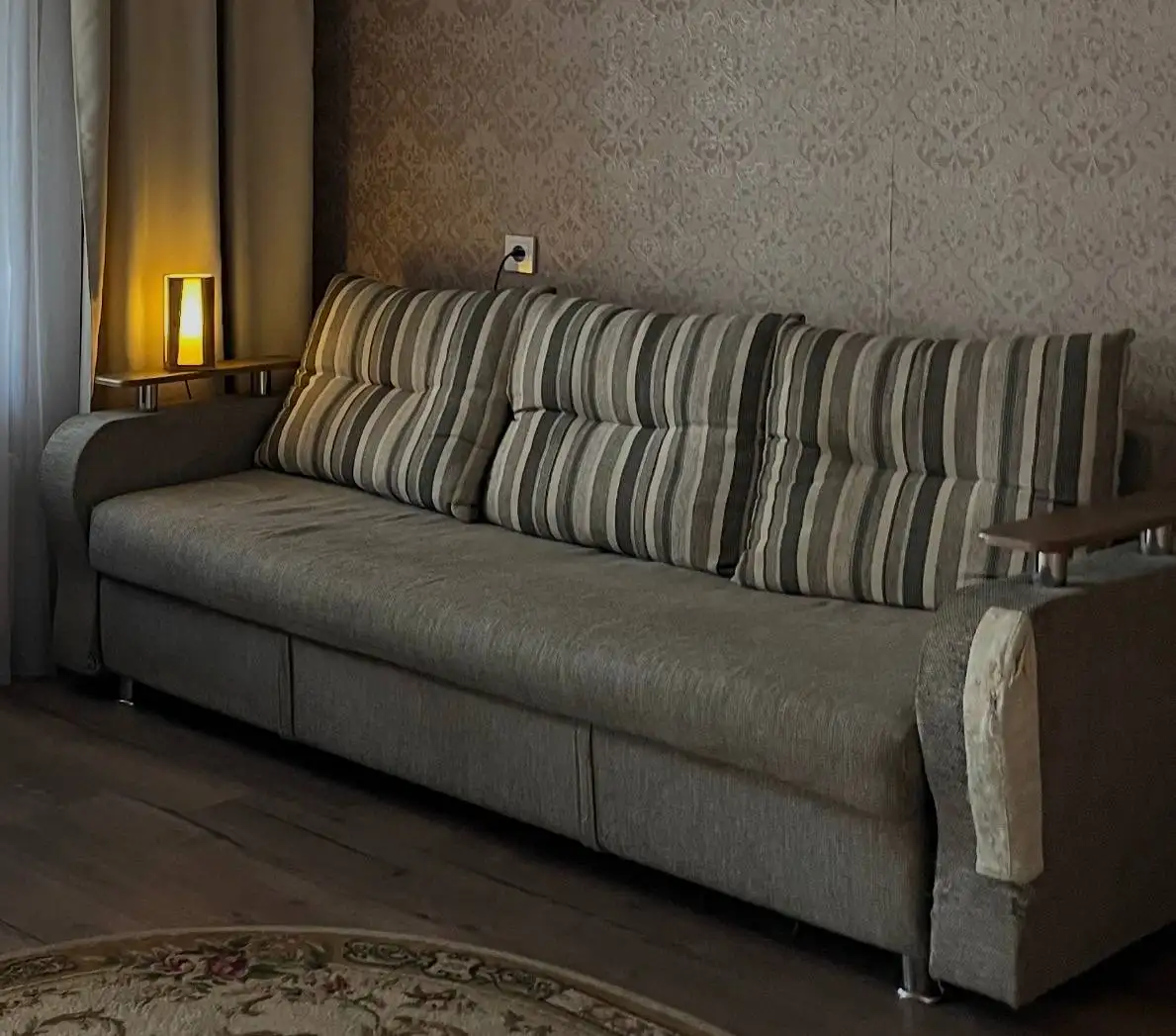 Диван раскладной, механизм рабочий - Мебель (Для дома и дачи) в Тюмень