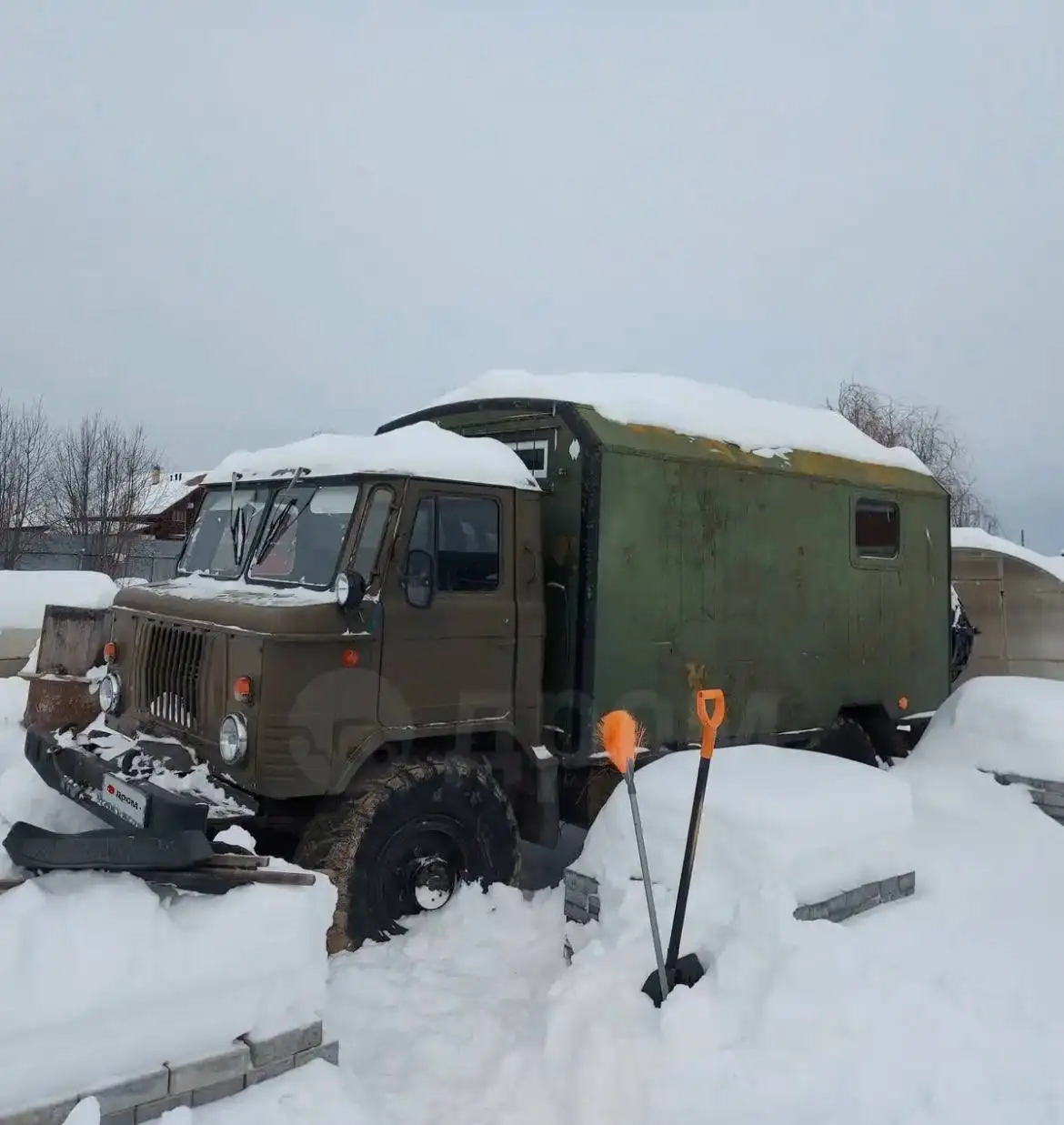 Продается ГАЗ 66 1981 года выпуска с утепленным кузовом - Грузовые автомобили (Авто) в Екатеринбург