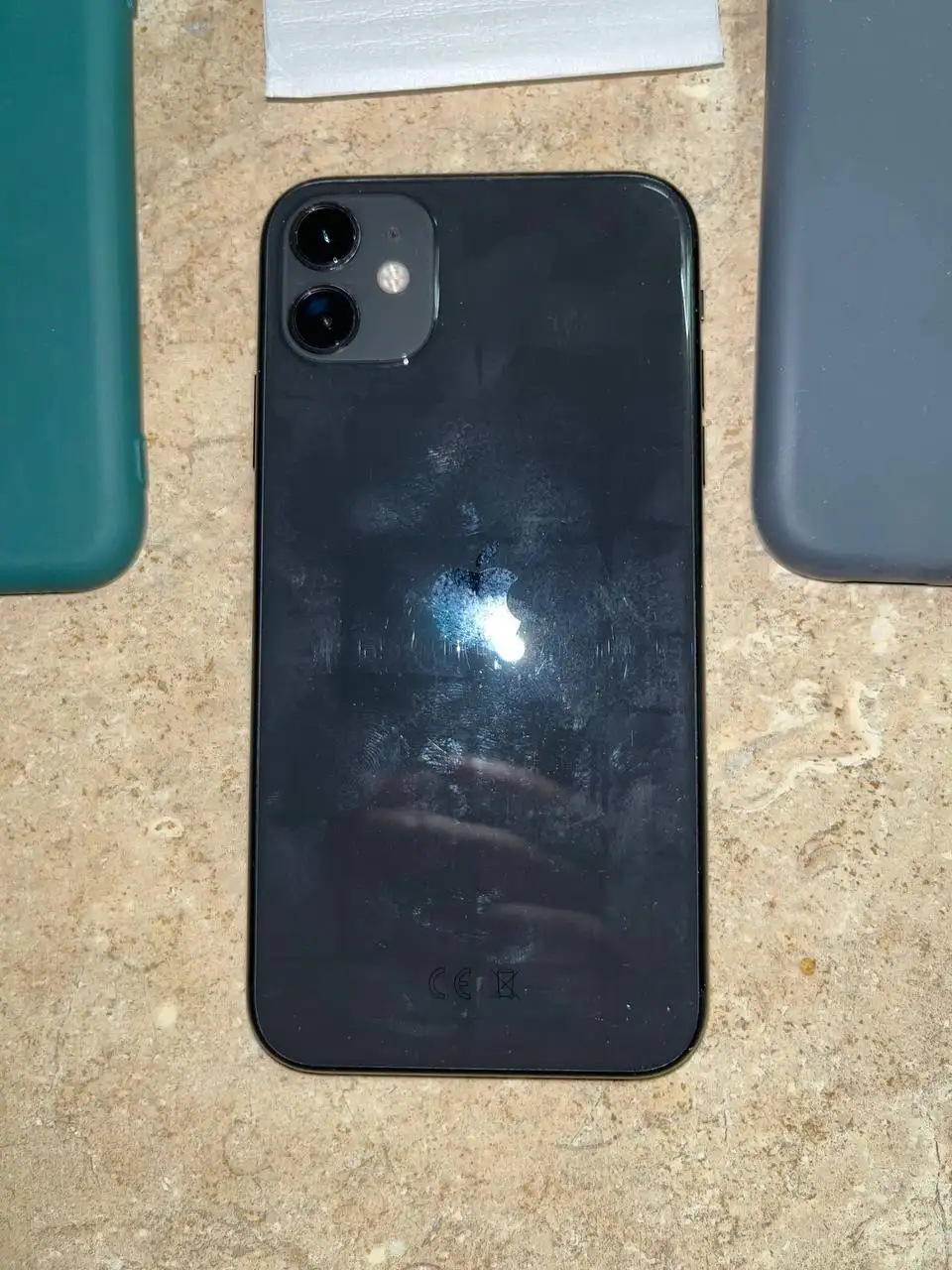 Смартфон с трещиной на дисплее в Тюмени - Смартфоны (Электроника) в Тюмень