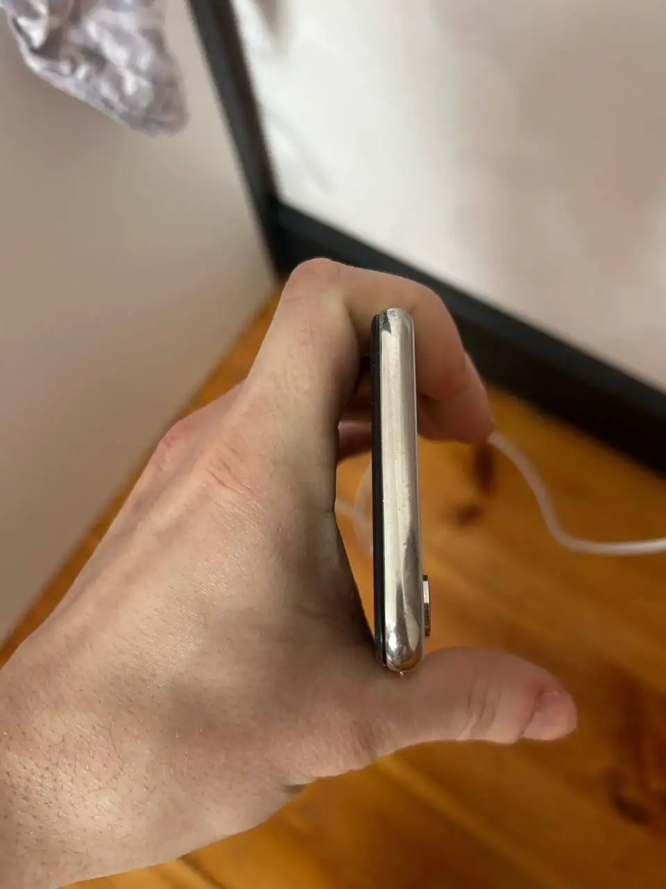 Айфон X в рабочем состоянии с неисправным переключателем вибрации - Смартфоны (Электроника) в Тюмень