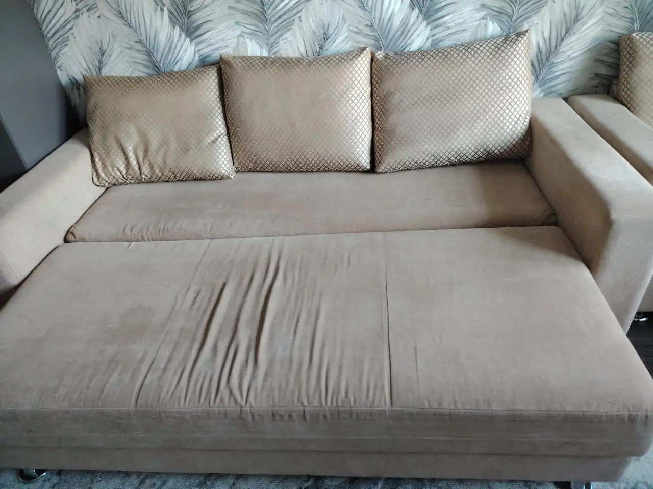 Диван с креслом б/у - Мебель (Барахолка) в Тюмень