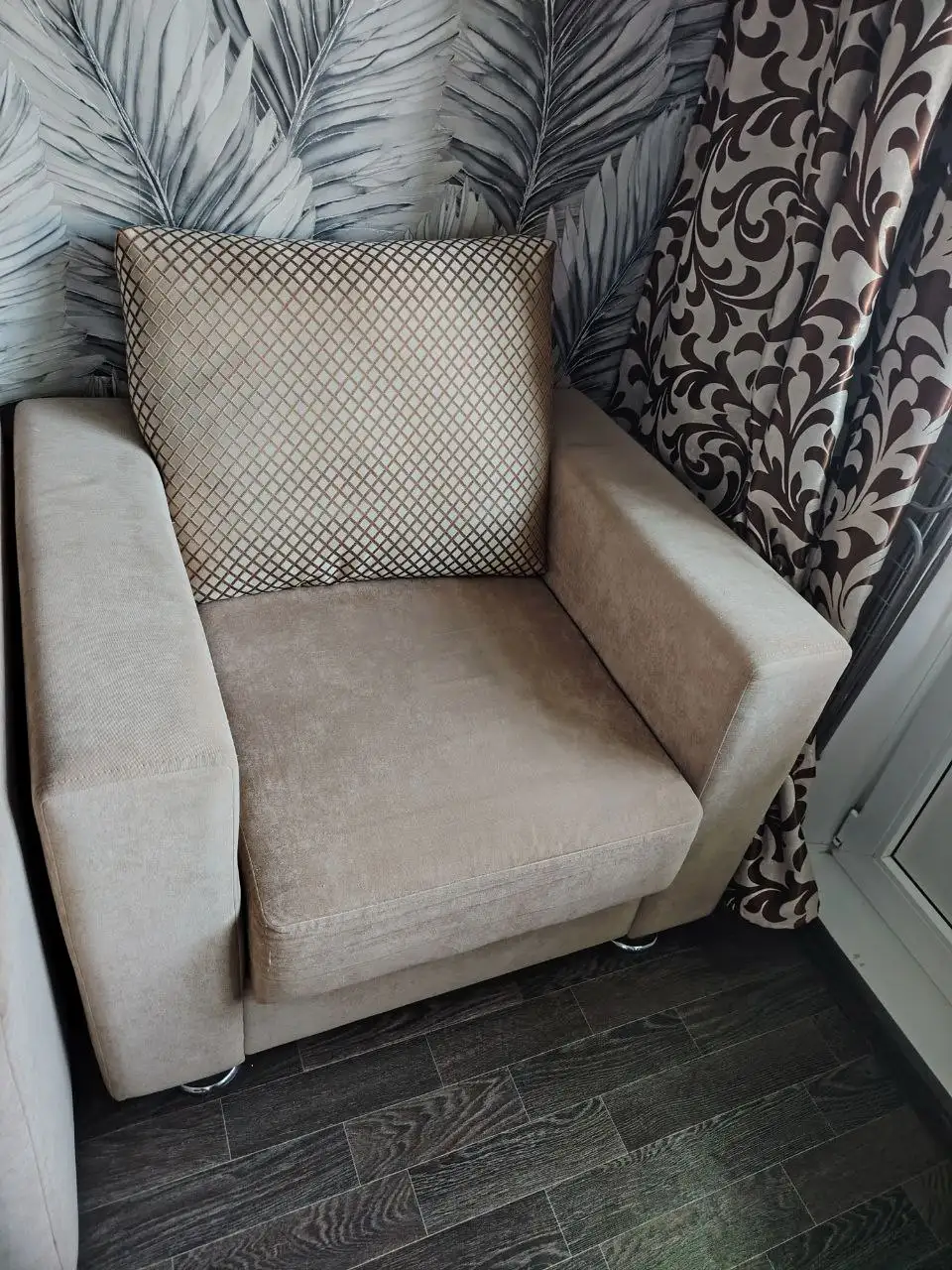 Диван с креслом б/у - Мебель (Барахолка) в Тюмень