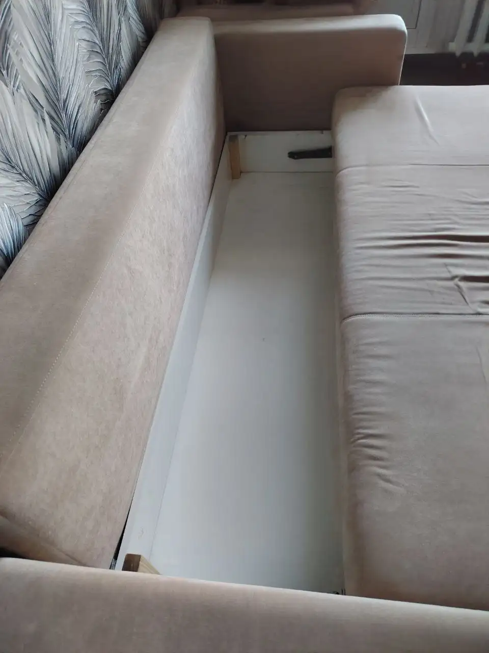 Диван с креслом б/у - Мебель (Барахолка) в Тюмень