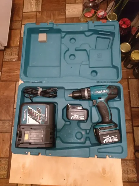 Шуруповерт Makita BHP343 в рабочем состоянии - Аквариумистика в Тюмень