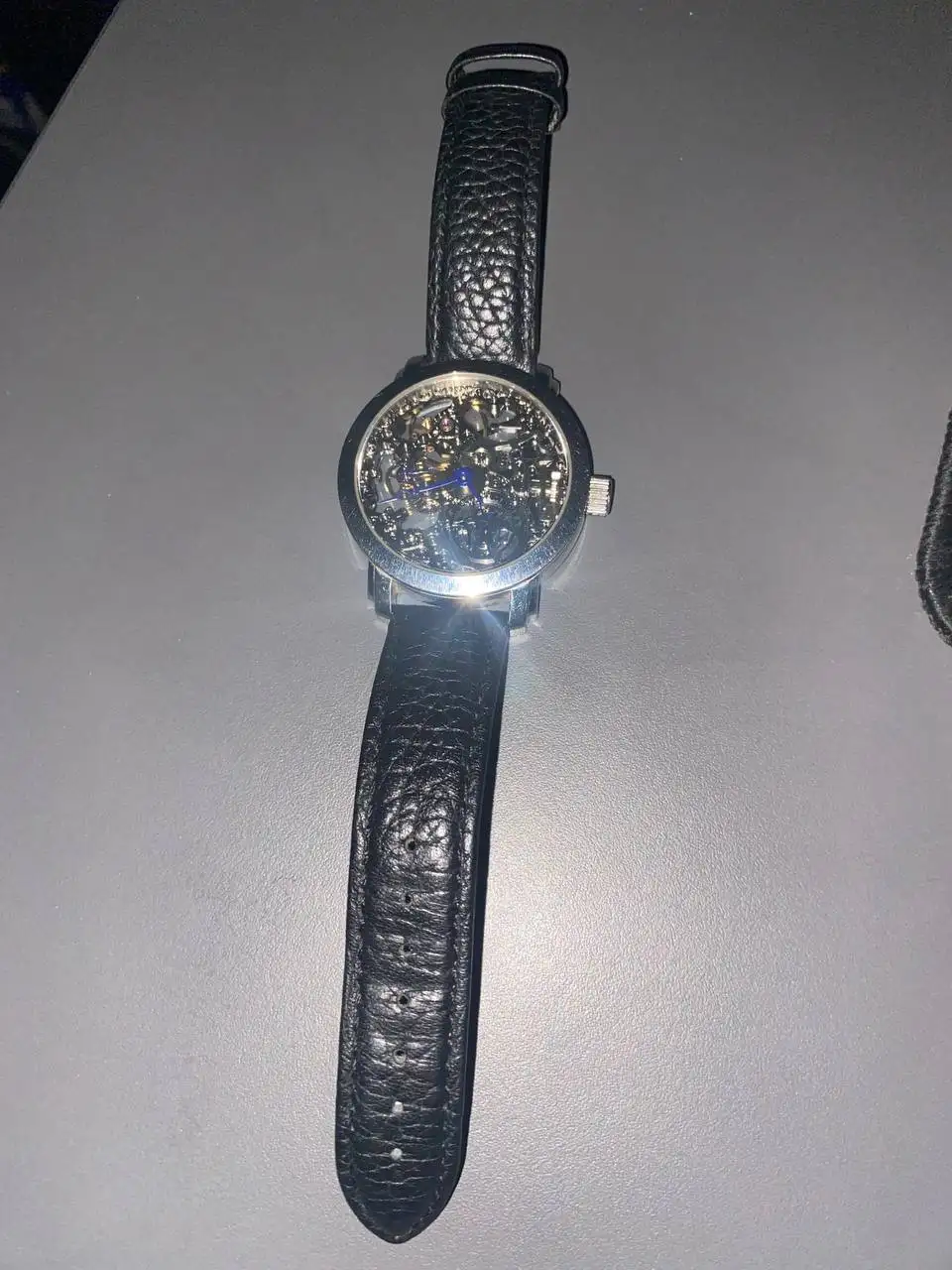 Продажа механических часов из легированной стали - Барахолка в Тюмень