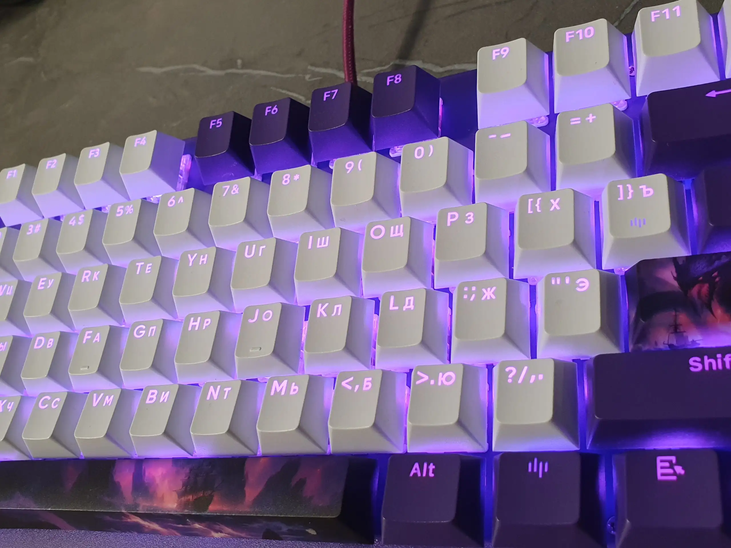 Клавиатура Red Square Keyrox TKL Purple Haze RGB - Компьютерные комплектующие (Электроника) в Тюмень
