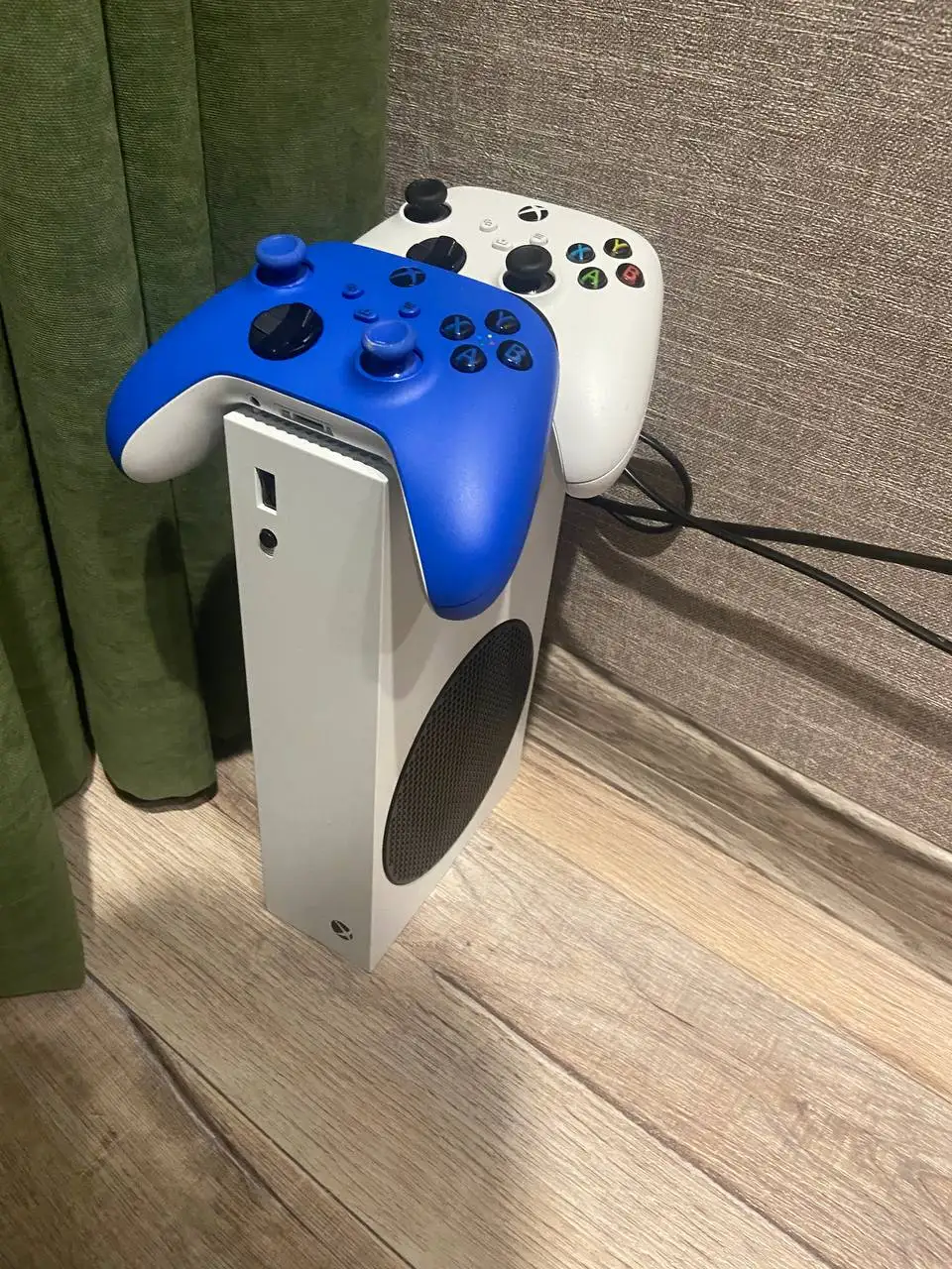 Xbox Series S 512 ГБ с играми и подпиской - Игровые консоли (Электроника) в Тюмень