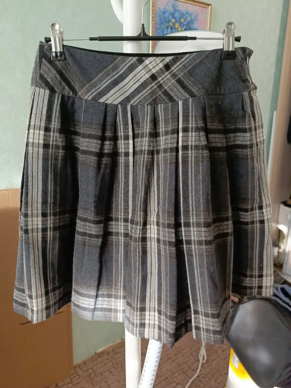 Продажа юбок и тренча производства Evrika - Женская одежда (Одежда) в Тюмень