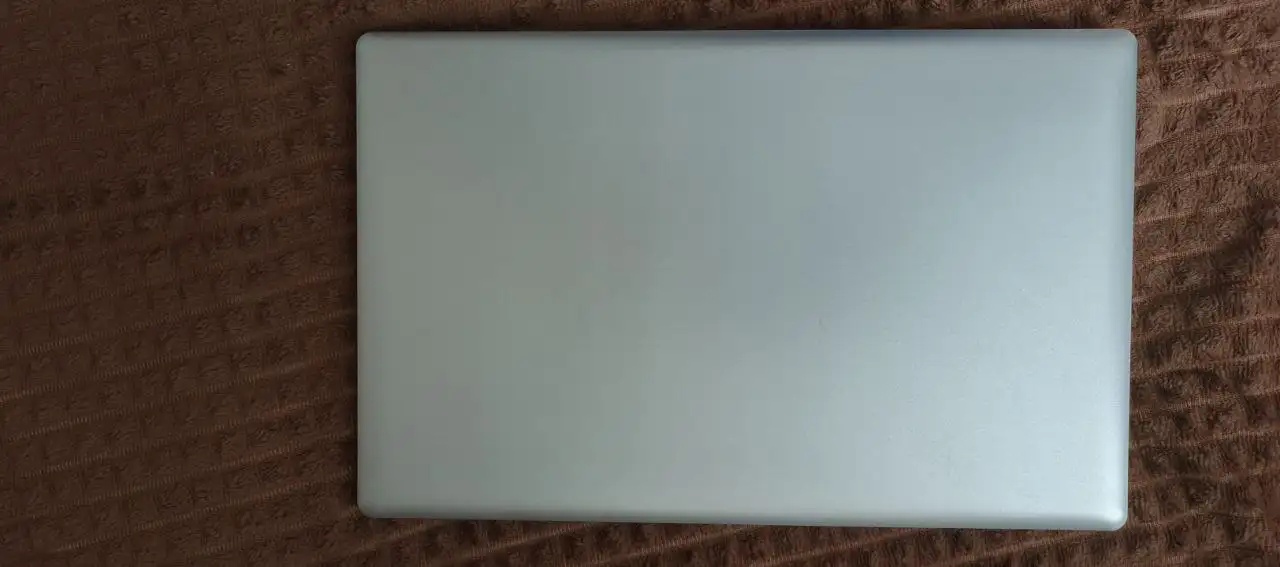 Продам ноутбук 2025 года с аксессуарами - Ноутбуки (Электроника) в Тюмень