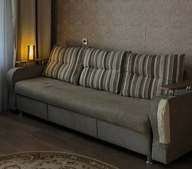 Диван б/у раскладной большой - Для дома и дачи в Тюмень