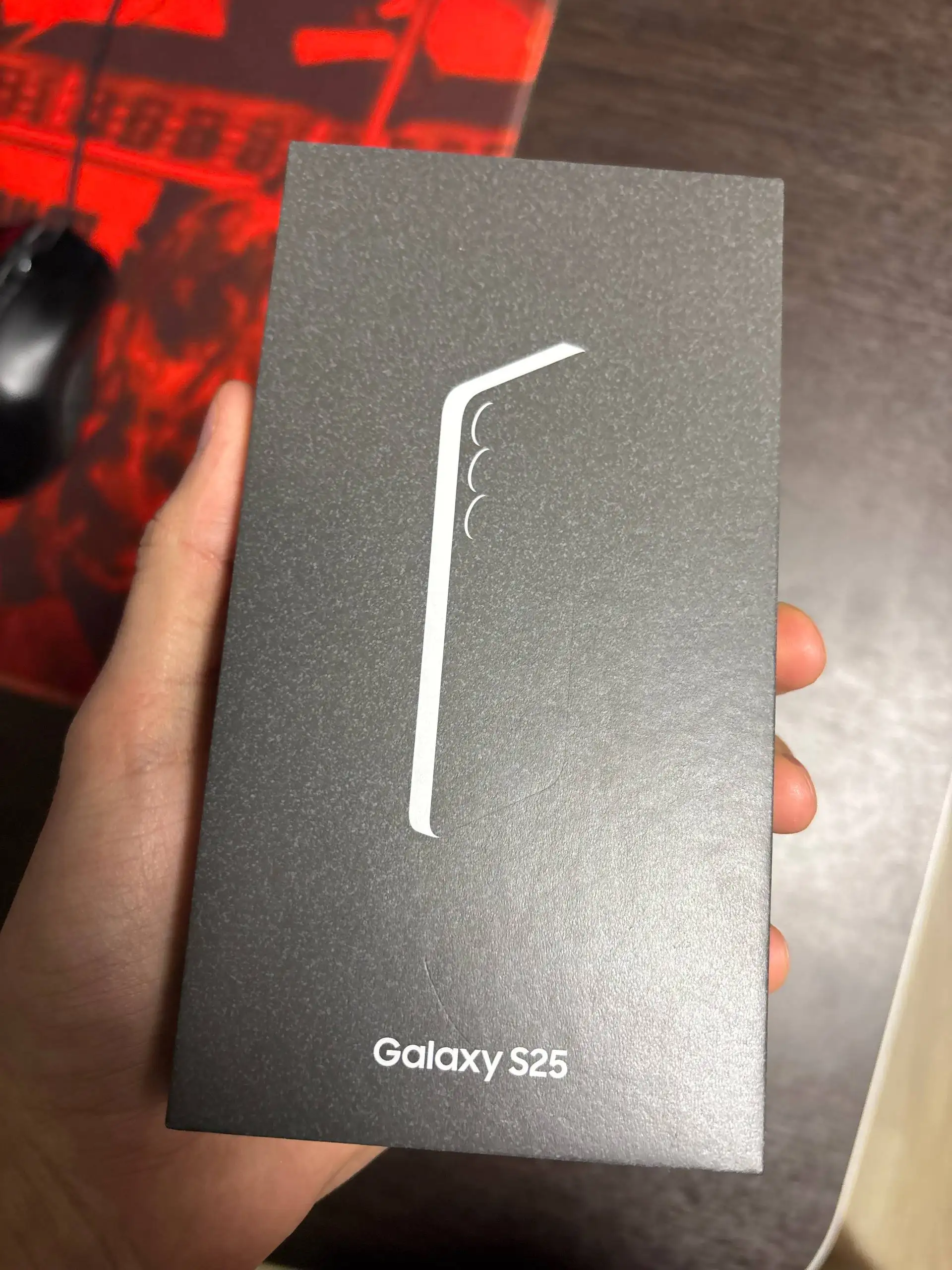 Продам абсолютно новые телефоны Galaxy S25, OnePlus 15R, Xiaomi 15T - Телефоны (Электроника) в Тюмень