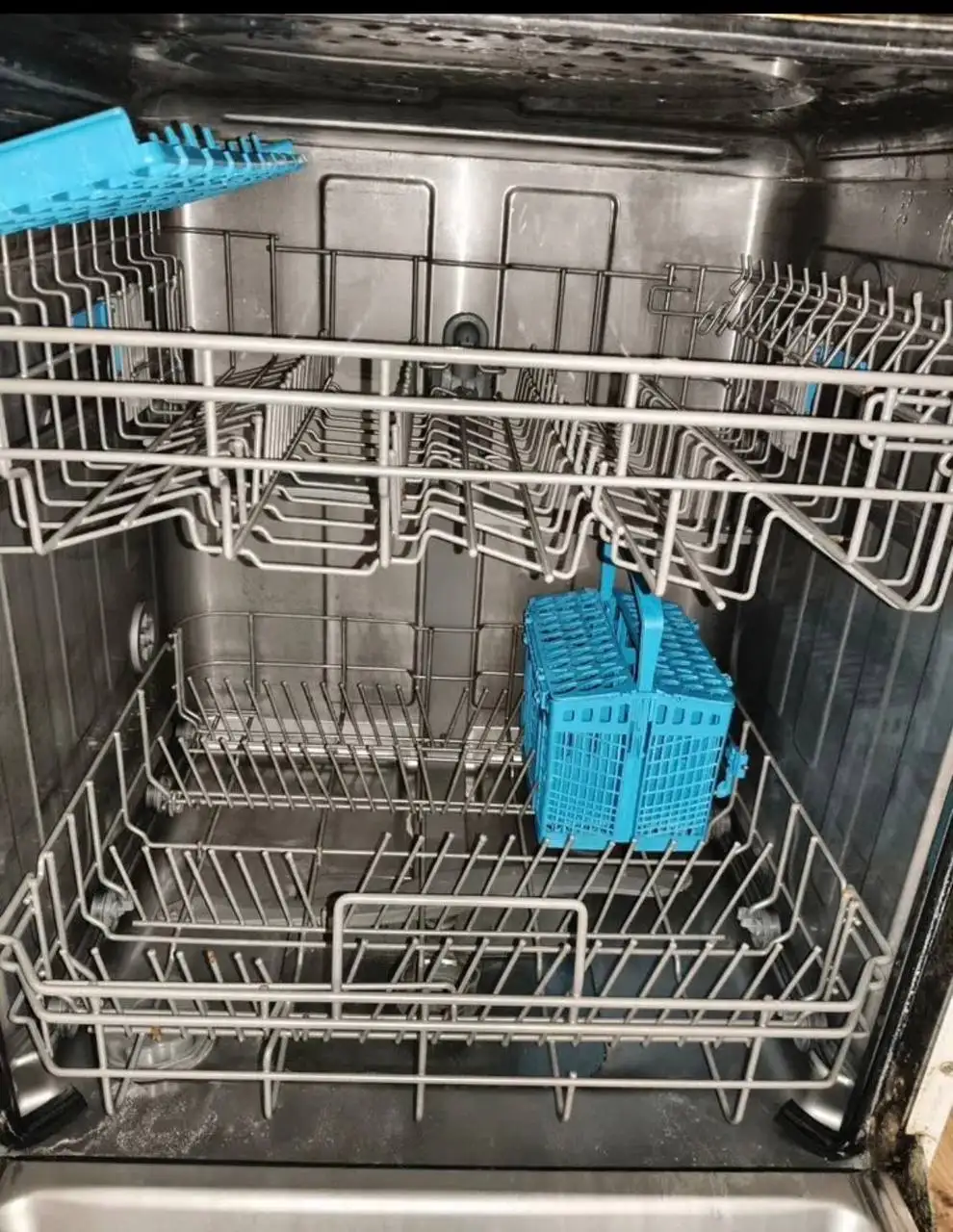 Продам посуду и мойку в районе Калининский - Посуда и кухонная утварь (Барахолка) в Тюмень