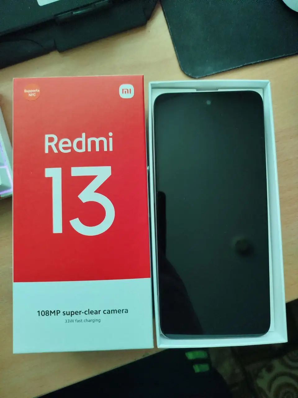 Redmi 13 розового цвета 256/8 - Телефон (Электроника) в Тюмень