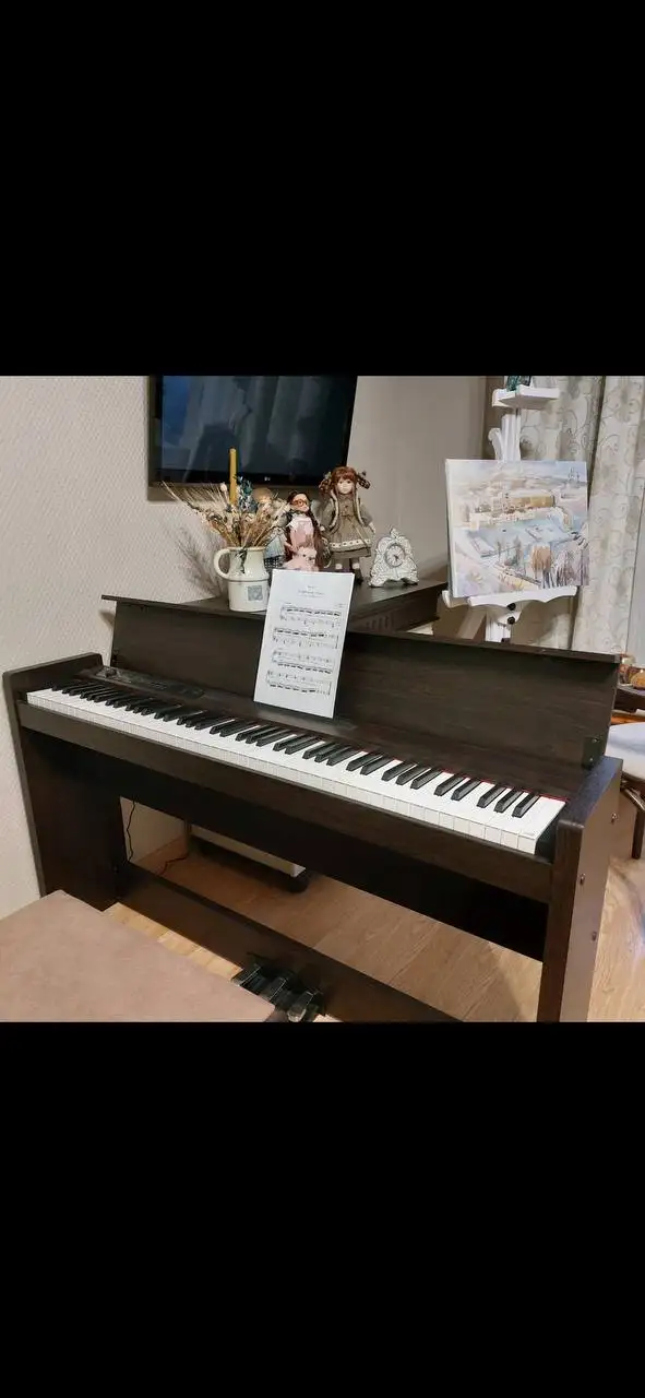 Продам цифровое пианино KORG LP-380 в палисандре - Музыкальные инструменты (Хобби и отдых) в Тюмень