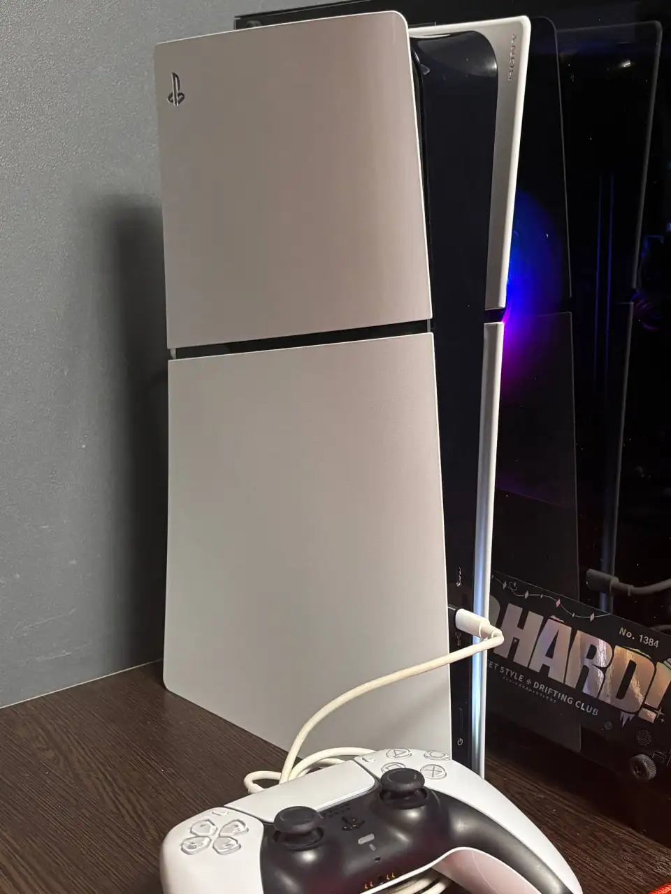 Продам Playstation 5 slim 1tb в Тюмени - Игровые приставки (Электроника) в Тюмень