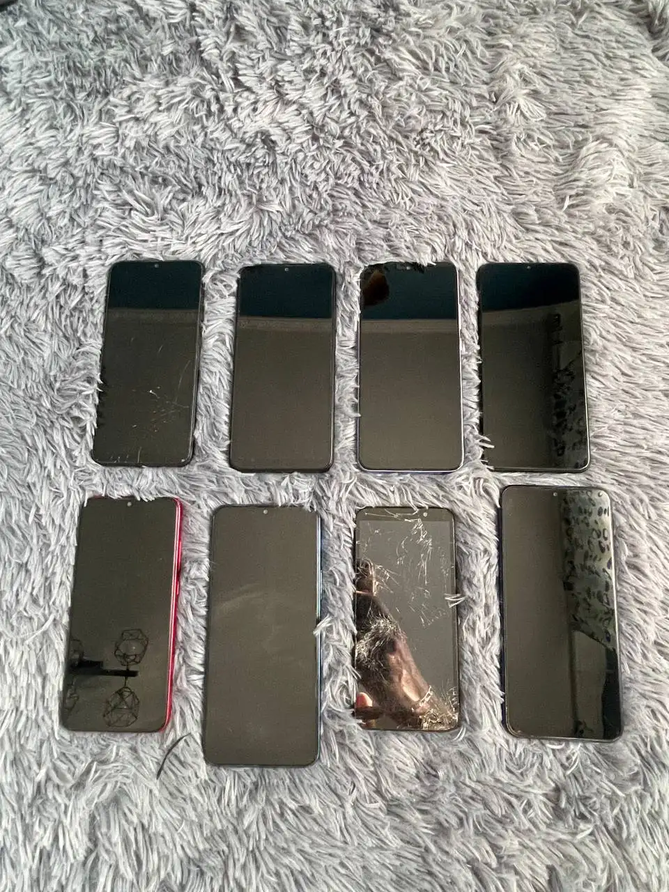 Продажа б/у смартфонов Xiaomi, Infinix, Honor, Tecno в Тюмени - Смартфоны (Электроника) в Тюмень