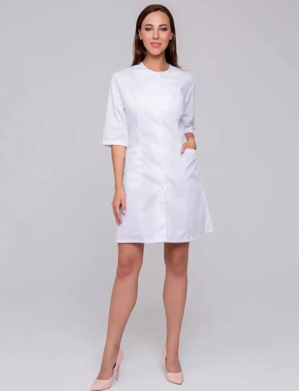 Продам медицинские костюм и халаты - Спецодежда (Одежда) в Тюмень