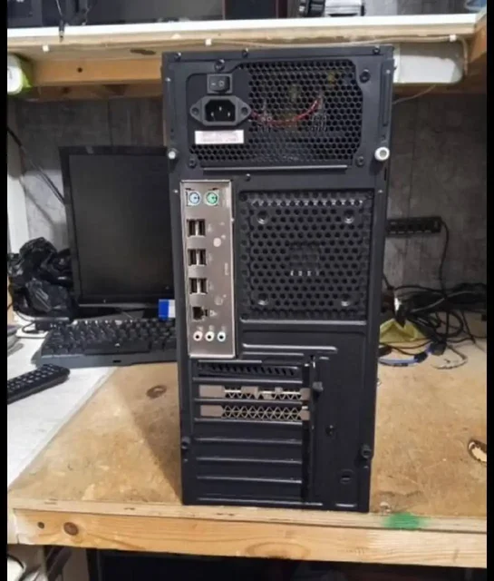 Продам компьютер с Intel Xeon e5-2670 и AMD Radeon RX 580 - Электронные сигареты в Тюмень