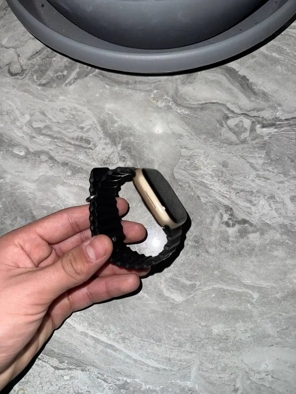 Продам смарт-часы с зарядкой и ремешками - Смарт-часы (Электроника) в Тюмень