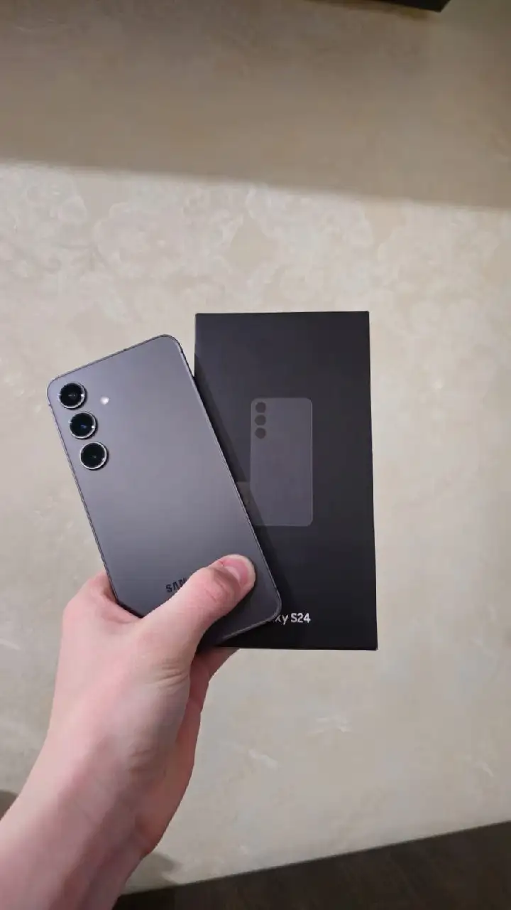 Продажа Samsung S24 8/128 ГБ - Смартфоны (Электроника) в Тюмень