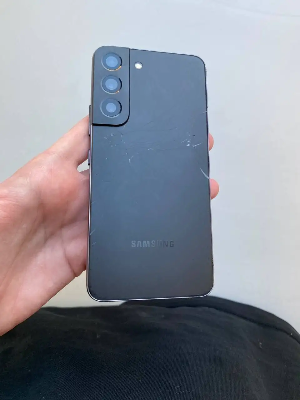 Samsung S22 256GB Snapdragon (S901N) - Смартфоны (Электроника) в Тюмень