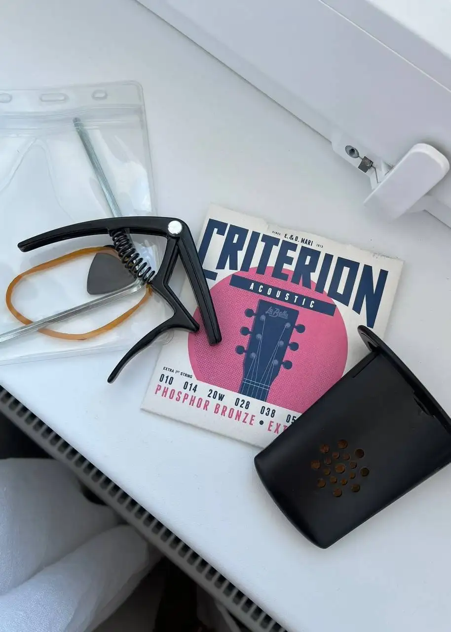 Продажа гитары LAG T70DC в идеальном состоянии - Музыкальные инструменты (Хобби и отдых) в Тюмень