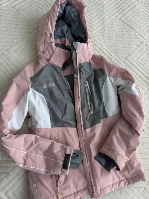 Женская горнолыжная зимняя куртка - частное объявление в Тюмень