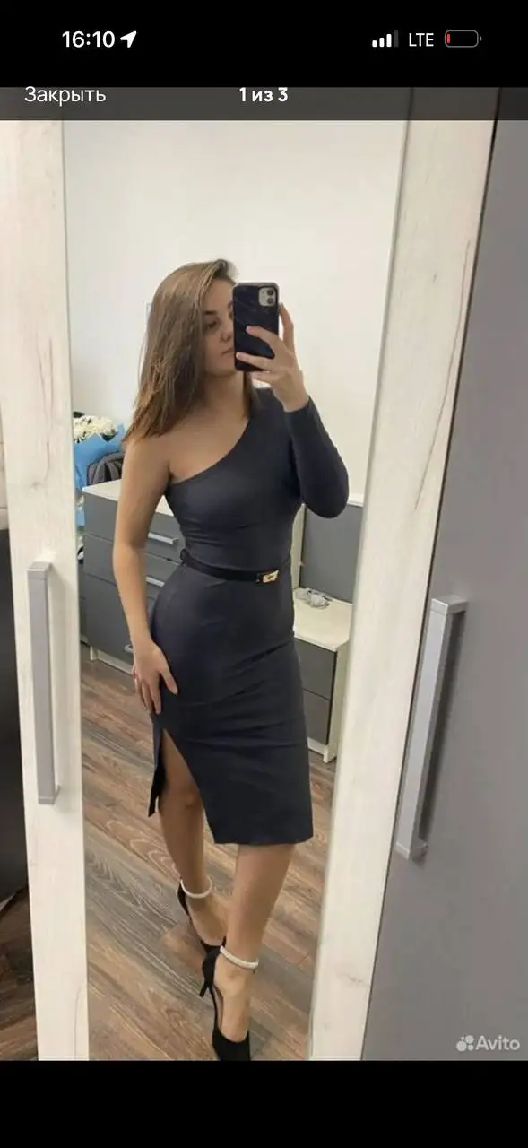 Продам два платья: одно новое, второе выпускное - Женская одежда (Одежда) в Тюмень