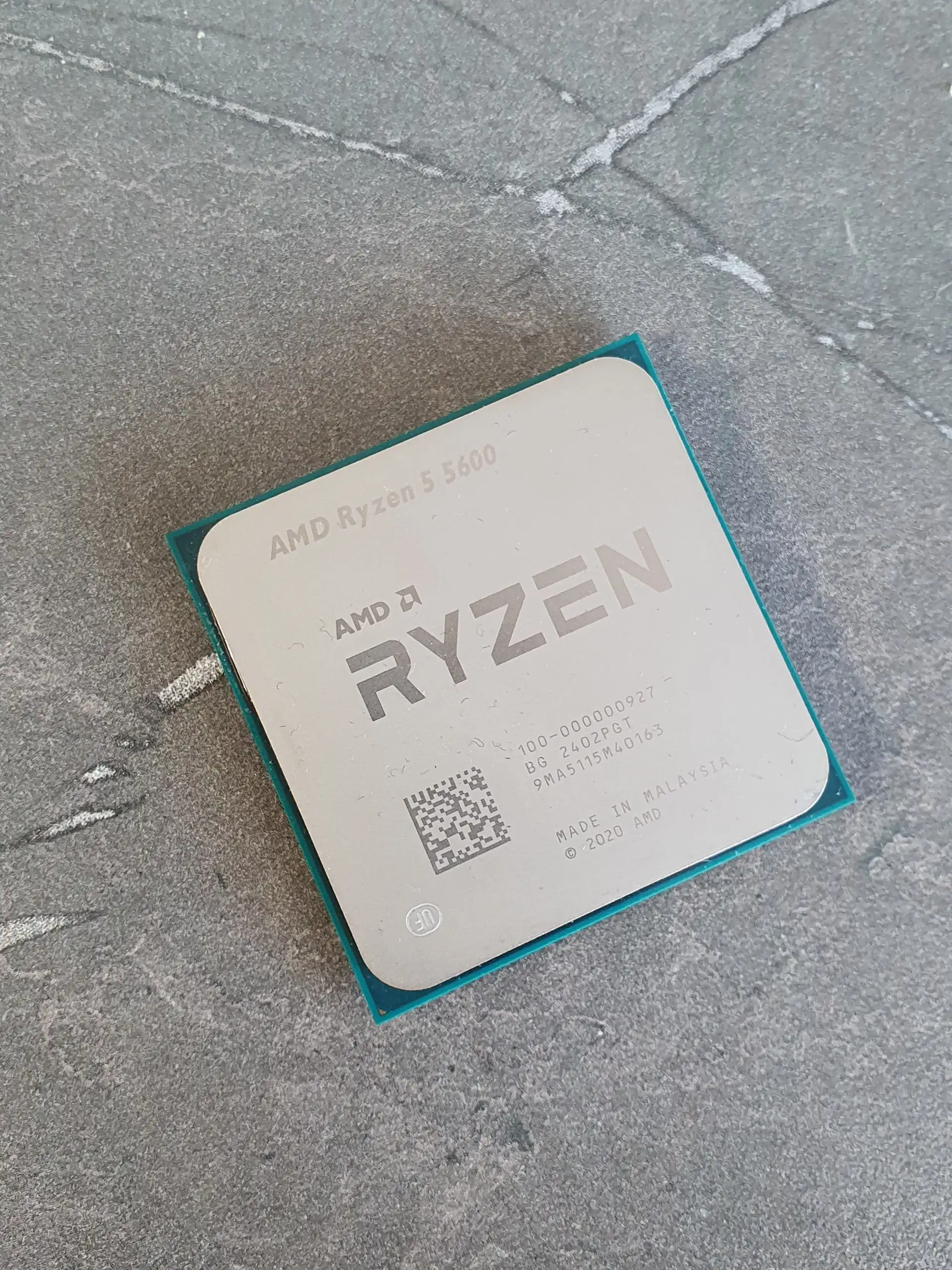 Продам процессор Ryzen 5600 - Компьютерные комплектующие (Электроника) в Тюмень