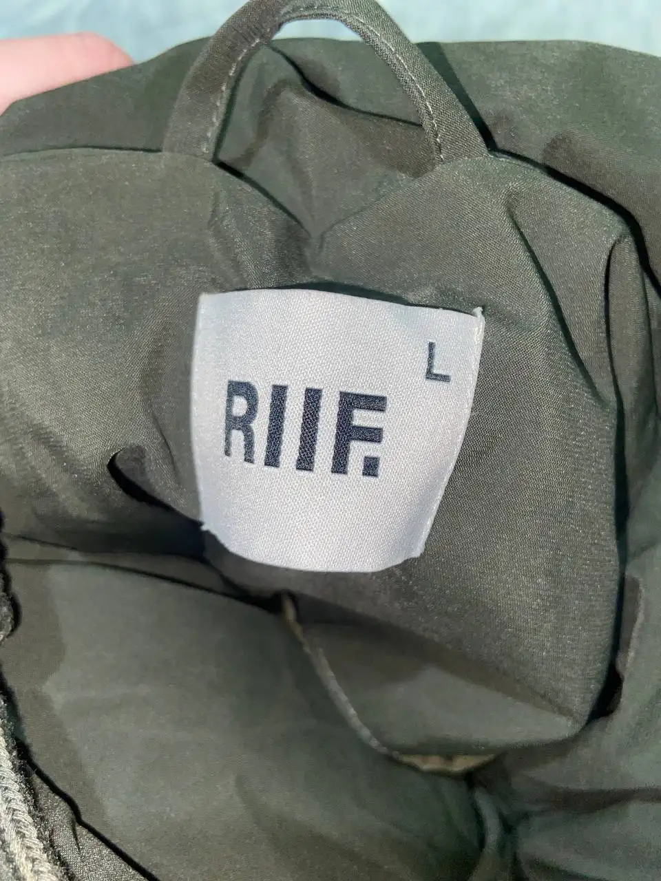 Продам зимнюю куртку новую - Верхняя одежда (Одежда) в Тюмень