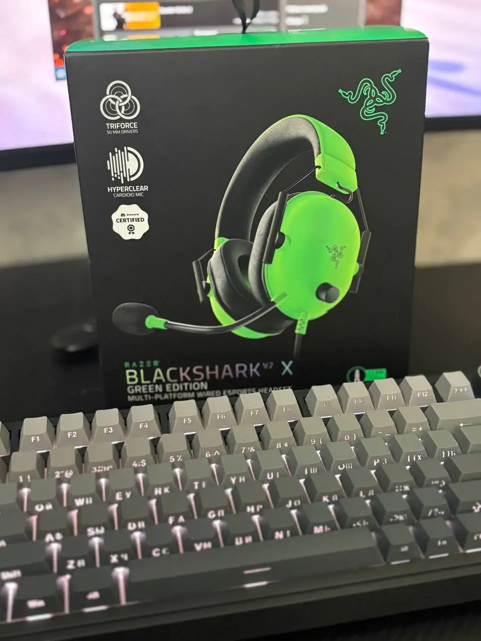 Наушники Razer BlackShark V2 X Green в идеальном состоянии - Наушники (Электроника) в Тюмень
