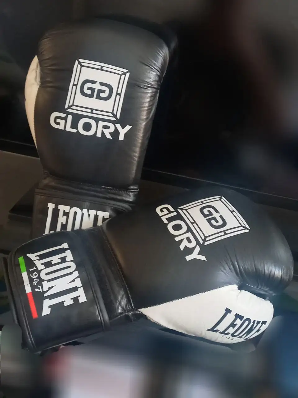 Боксёрские перчатки новые не используются - Спорт (Хобби и отдых) в Тюмень