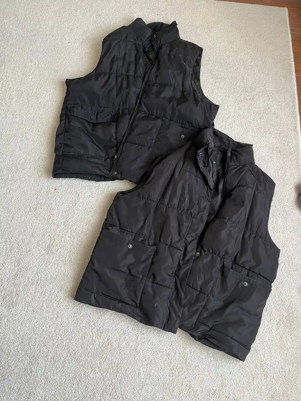 Продажа женской одежды: безрукавки, зимняя куртка, кардиган - Верхняя одежда (Одежда) в Тюмень