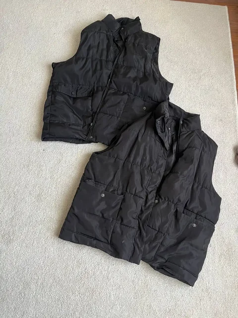 Продажа женской одежды: безрукавки, зимняя куртка, кардиган - Обувь и аксессуары в Тюмень