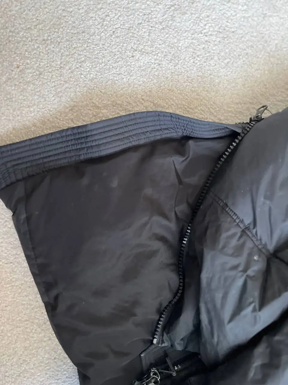 Продажа женской одежды: безрукавки, зимняя куртка, кардиган - Верхняя одежда (Одежда) в Тюмень