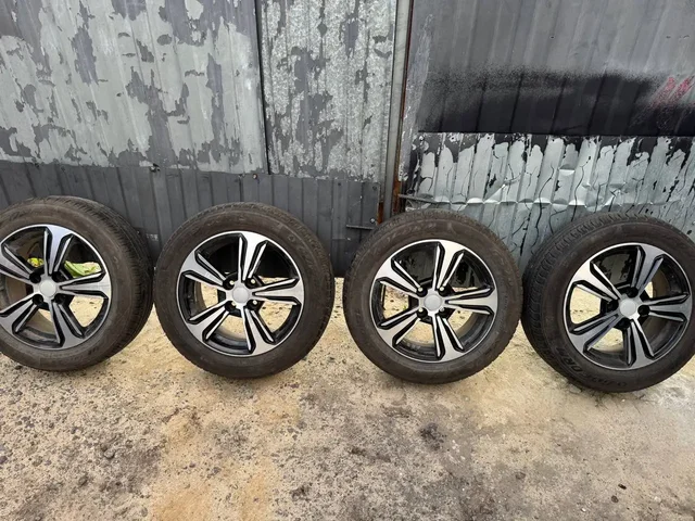 Продам комплект 185х60 R15 - Двигатель и коробка передач в Тюмень