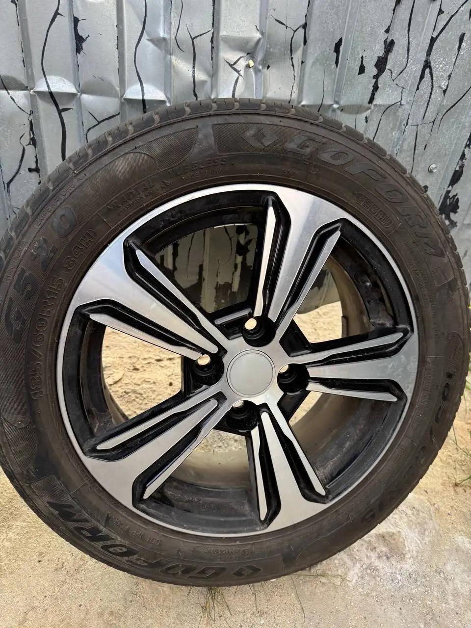 Продам комплект 185х60 R15 - Шины и диски (Запчасти) в Тюмень