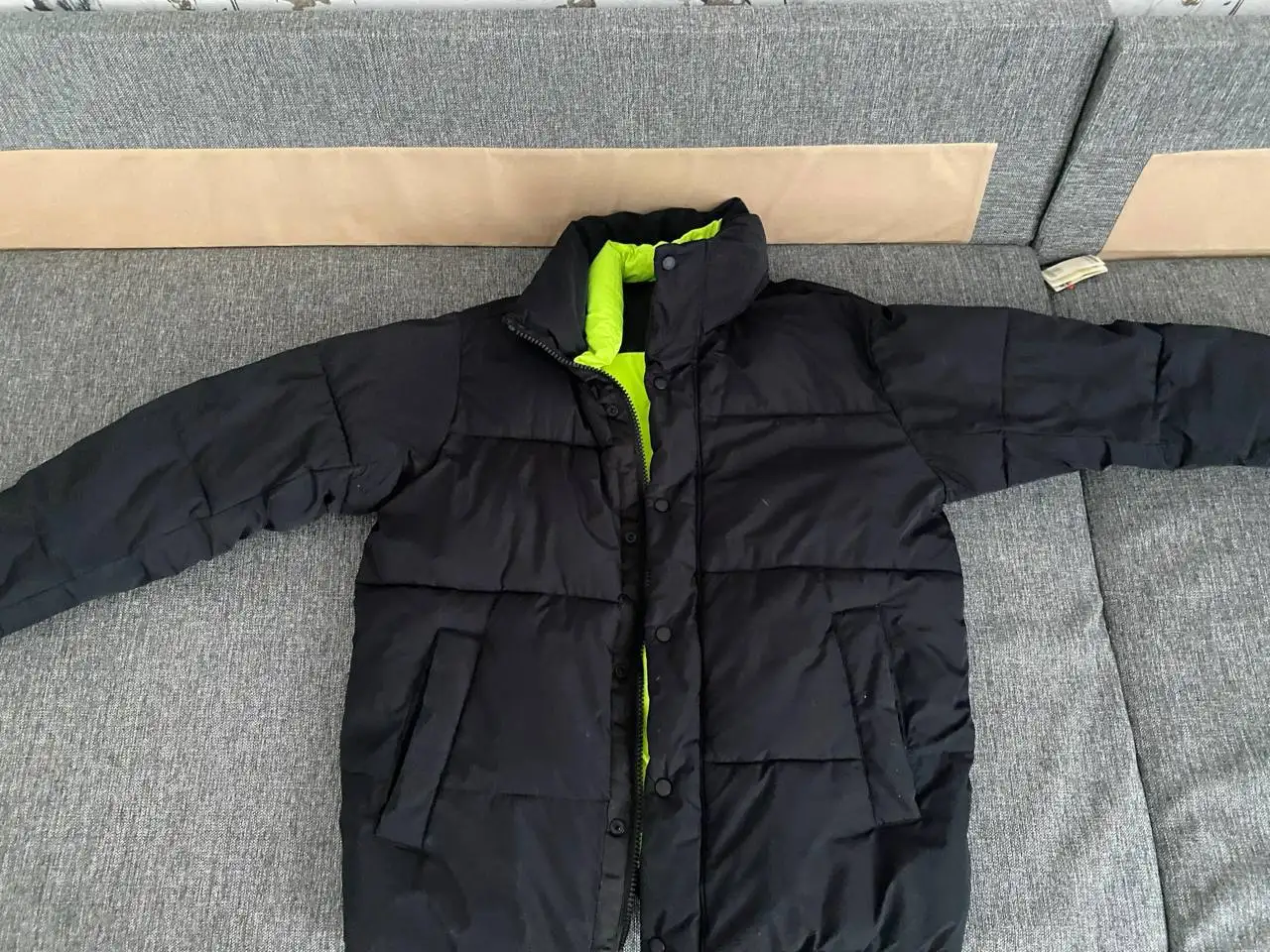 Свитшоты, куртки и брюки в Тюмени - Верхняя одежда (Одежда) в Тюмень