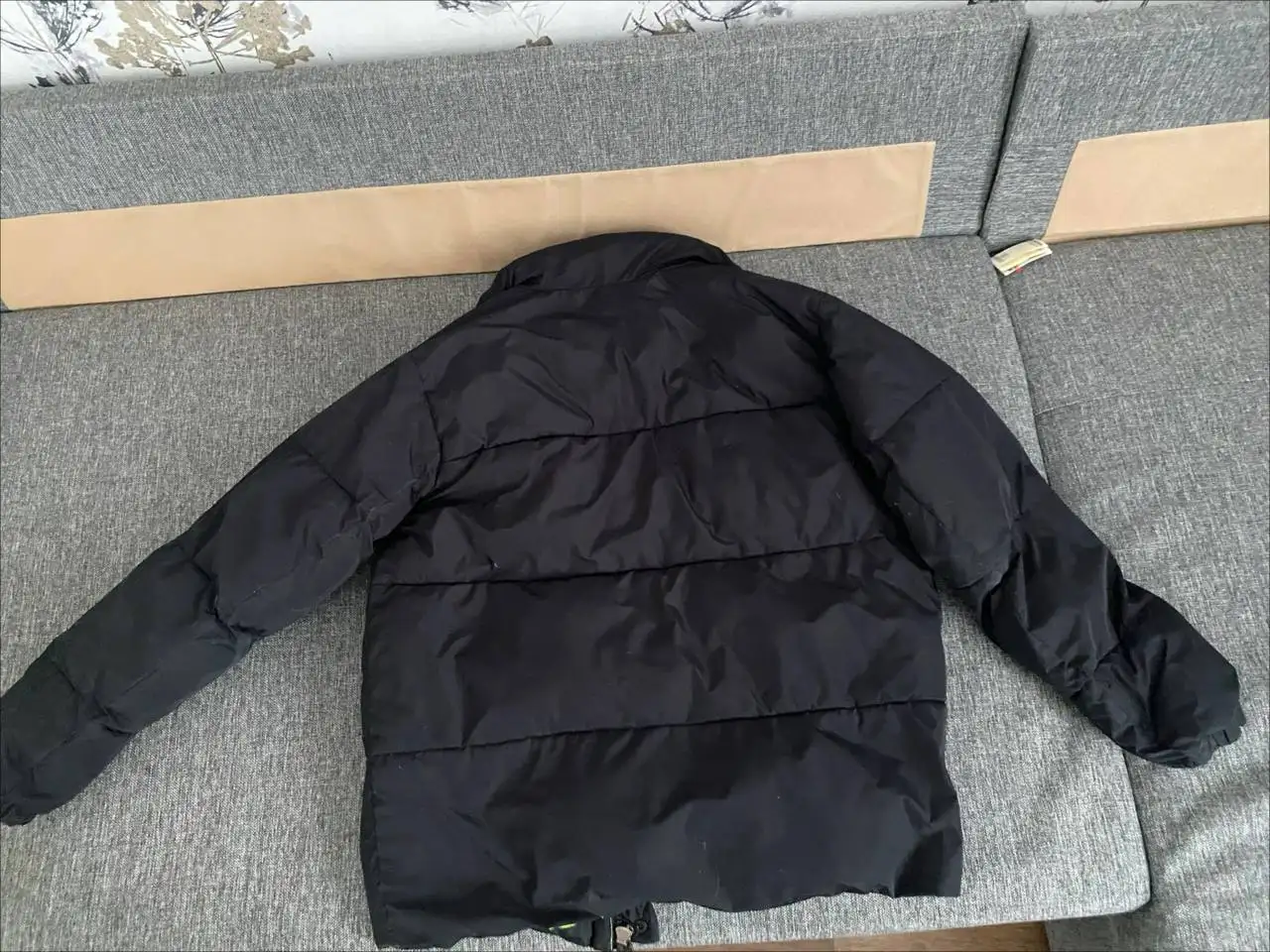 Свитшоты, куртки и брюки в Тюмени - Верхняя одежда (Одежда) в Тюмень