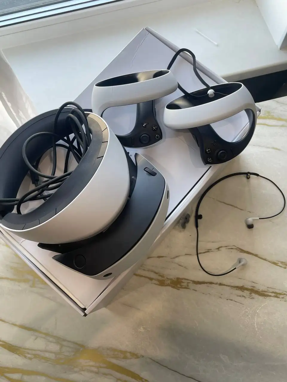 Продам или обменяю игровой набор PS5 с PS VR 2 - Игровые консоли и аксессуары (Электроника) в Тюмень