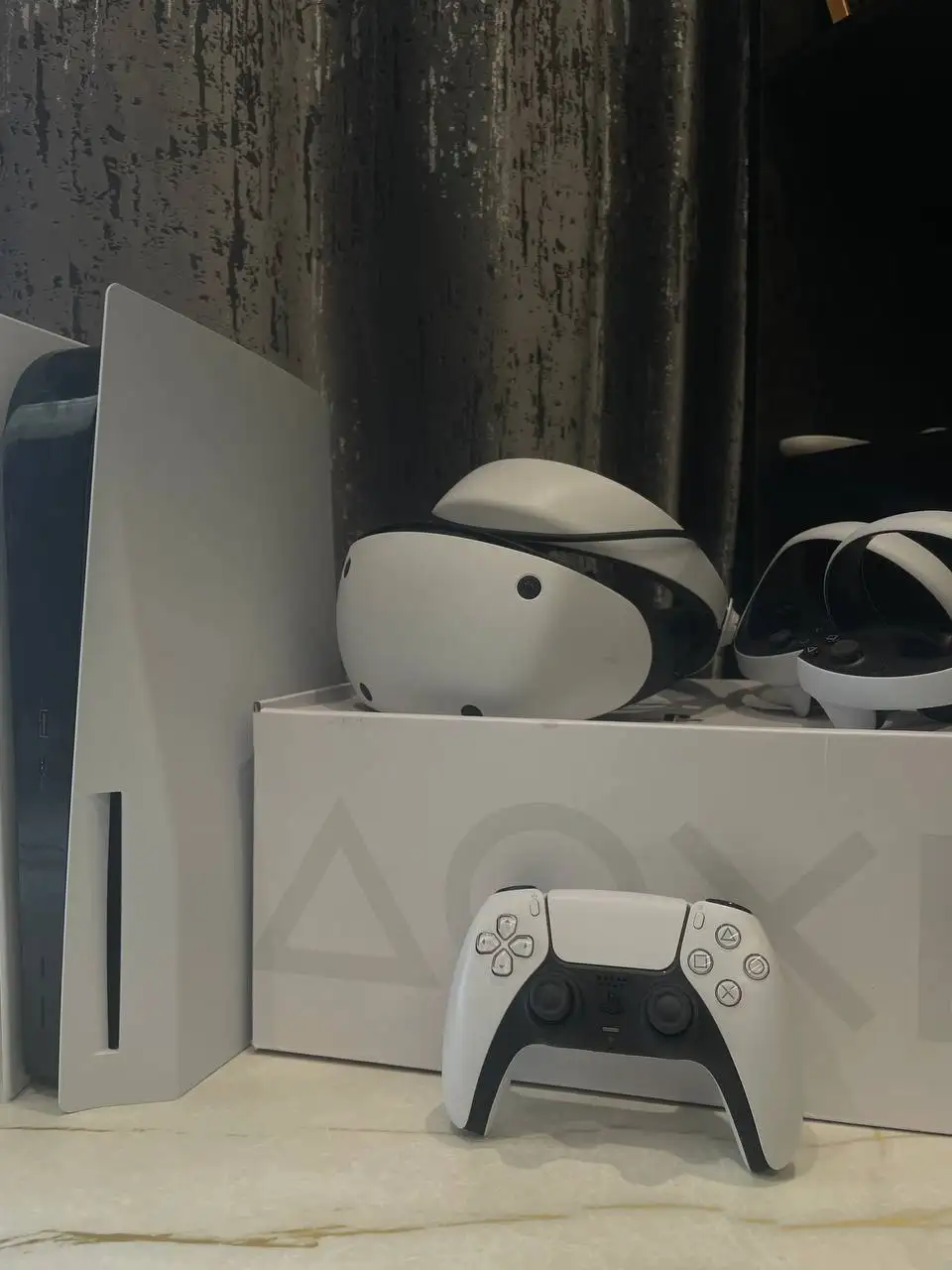 Продам или обменяю игровой набор PS5 с PS VR 2 - Игровые консоли и аксессуары (Электроника) в Тюмень