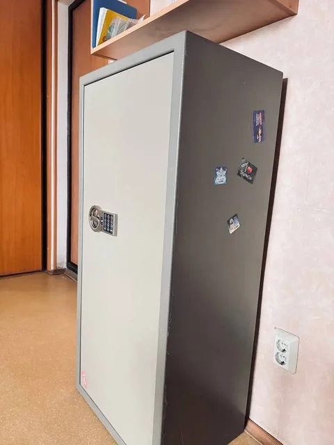 Продажа сейфа для документов в центральном районе Тюмени - частное объявление в Тюмень