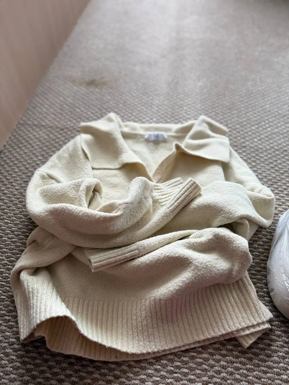 Вещи пакетом: ботинки, кофта, кроссовки, туфли 38 размер - Обувь и верхняя одежда (Одежда) в Тюмень