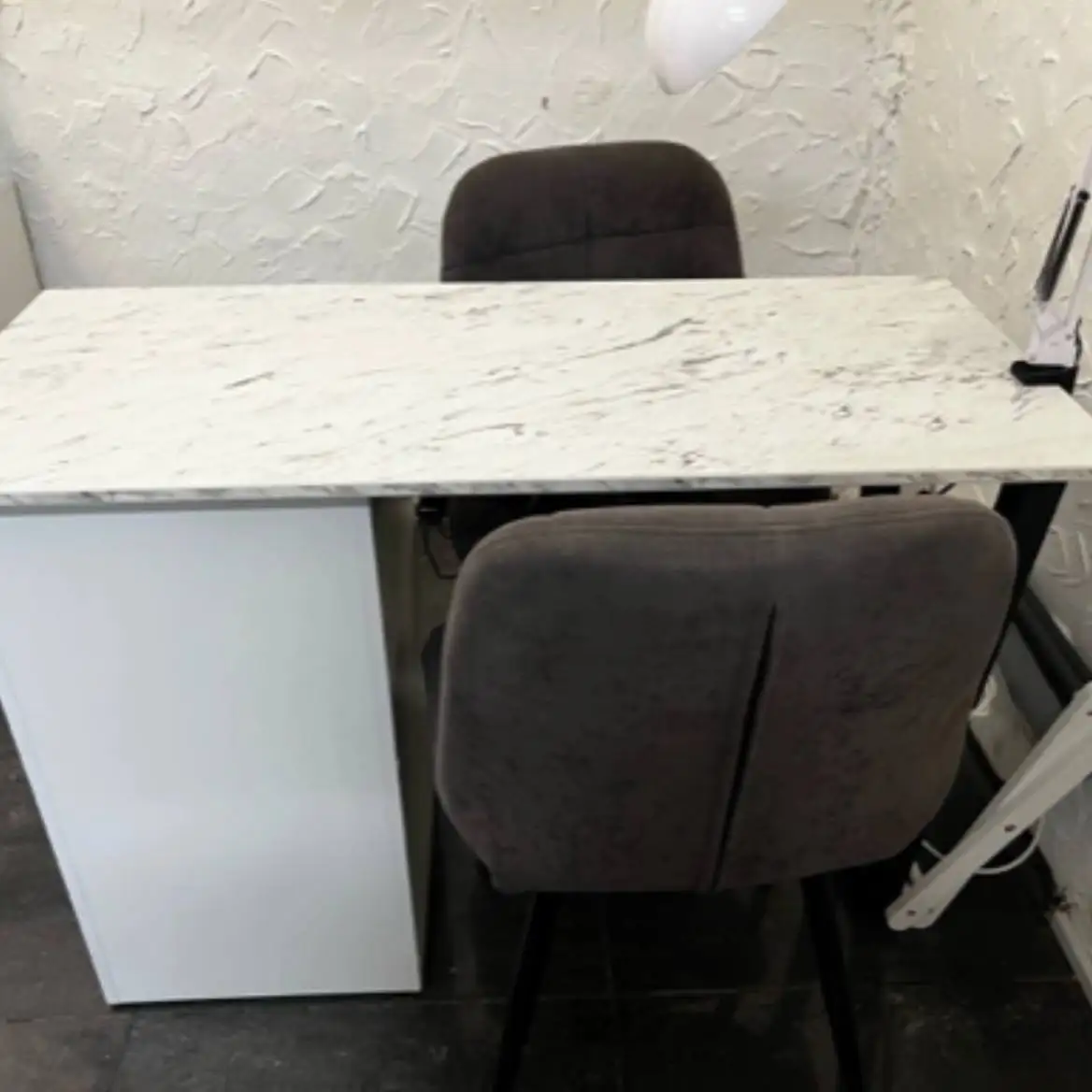 Стол для маникюра - Барахолка в Тюмень