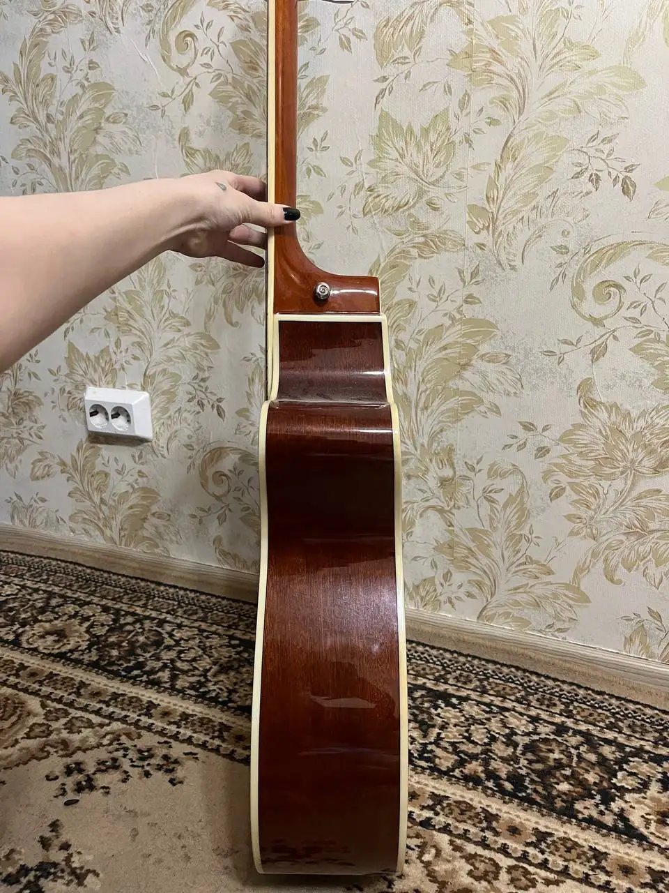 Акустическая гитара NG в отличном состоянии - Музыкальные инструменты (Хобби и отдых) в Тюмень