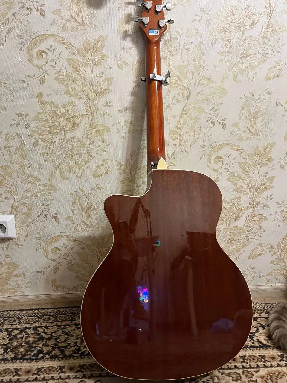 Акустическая гитара NG в отличном состоянии - Музыкальные инструменты (Хобби и отдых) в Тюмень
