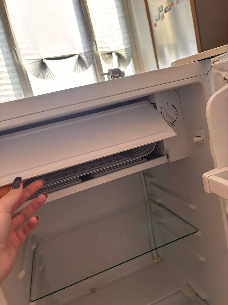 Холодильник Hi - полтора года использования - Для дома и дачи в Тюмень